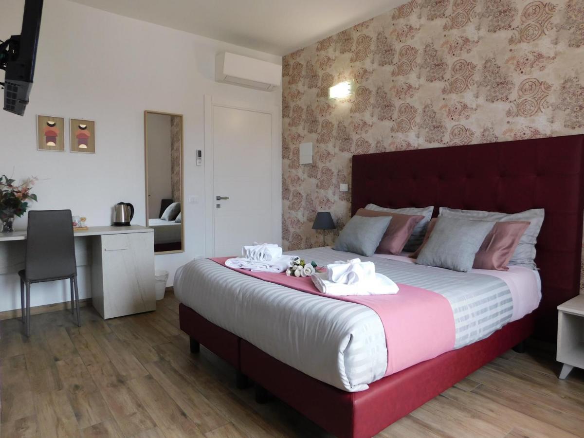 Porta alla Croce Guest House Firenze Esterno foto