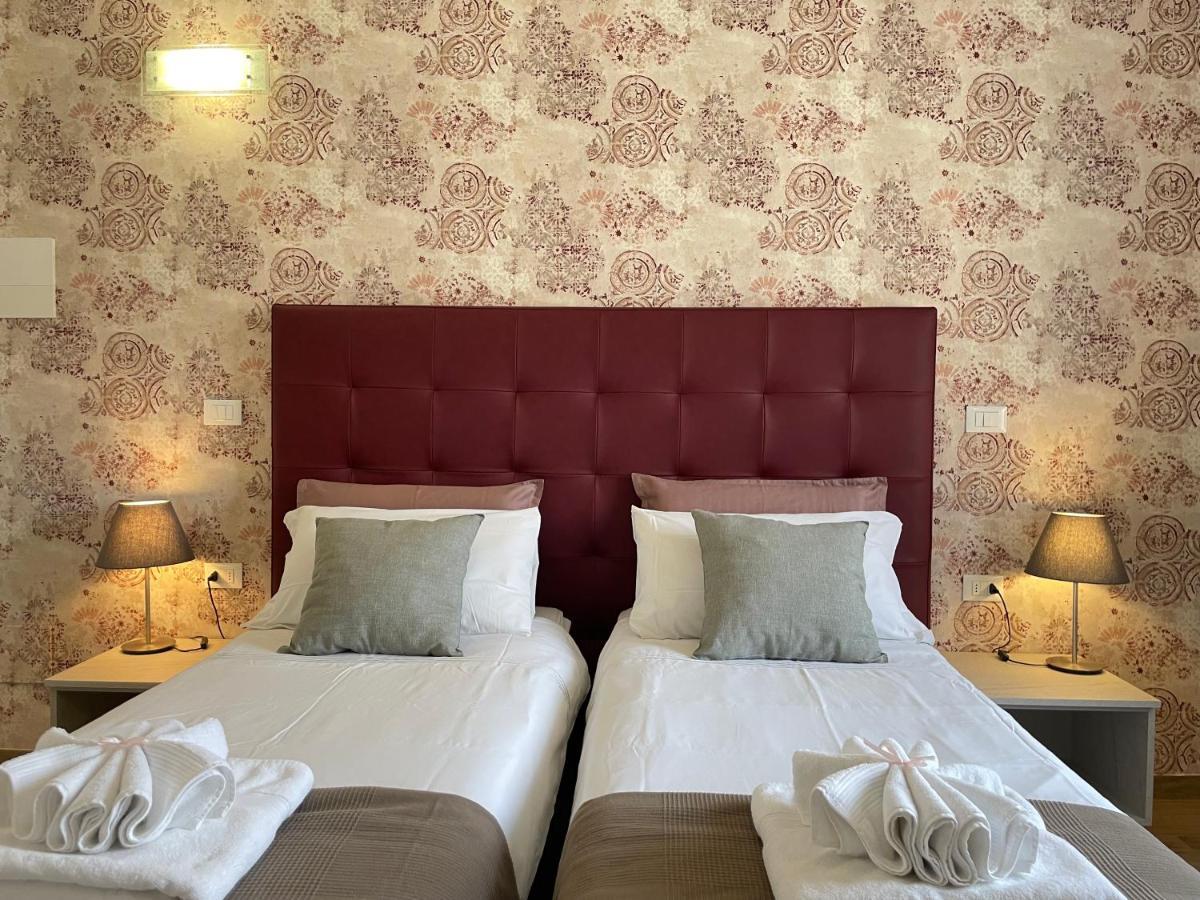 Porta alla Croce Guest House Firenze Esterno foto